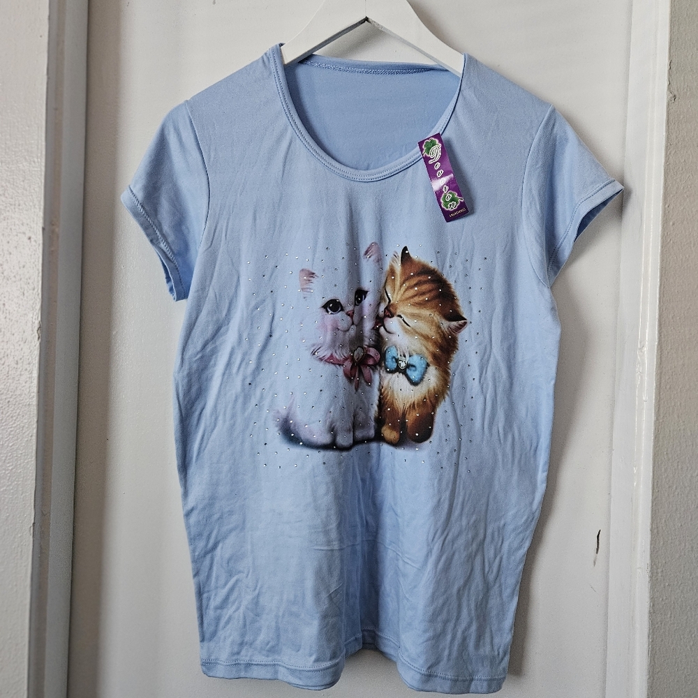 💥🆕️Vintage Kitty tee – Baby Blue stretchy top with strass accents (OS)